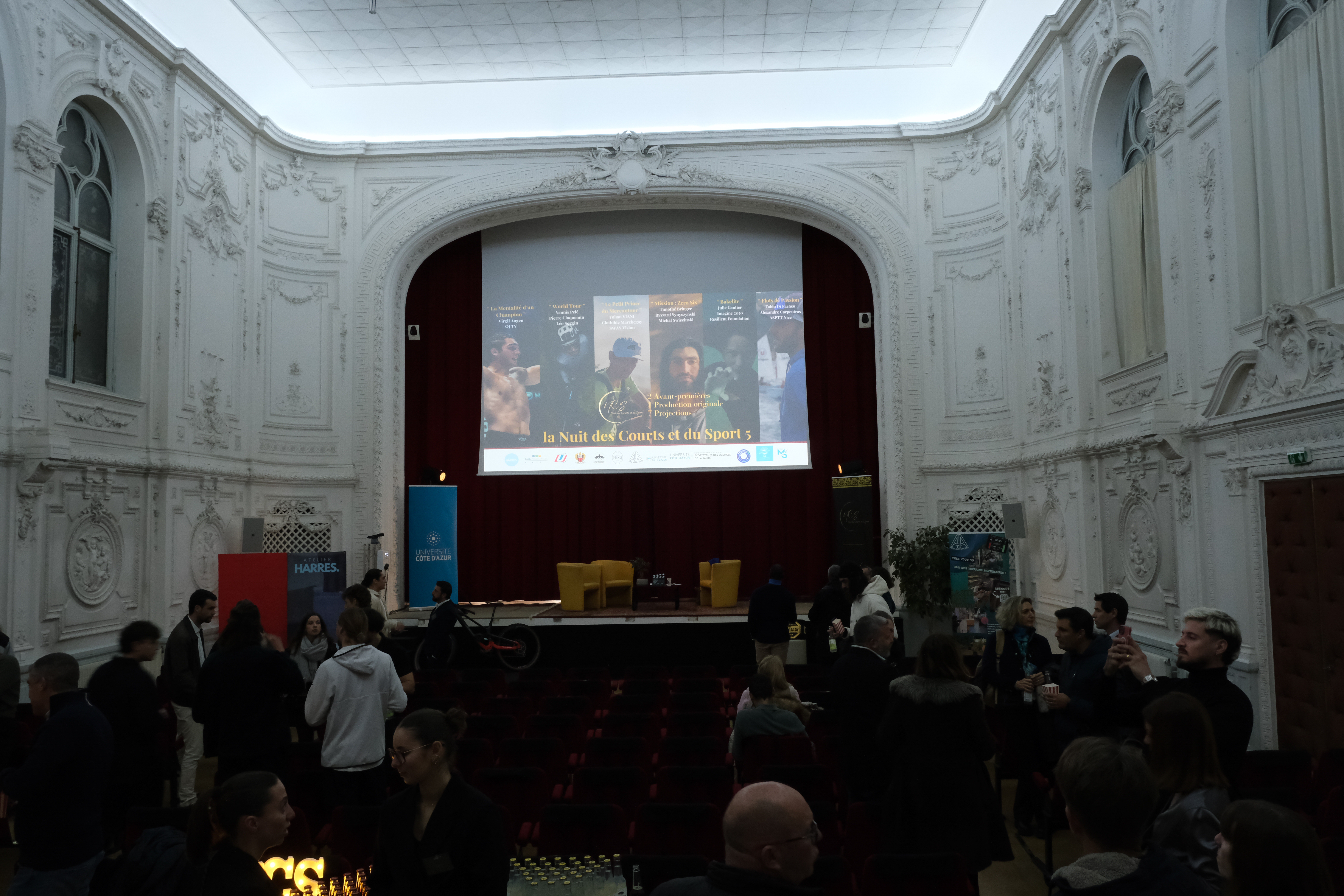 Vue sur la scène du Théâtre du Grand Château de Valrose